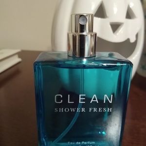 Clean Shower Fresh fragrance